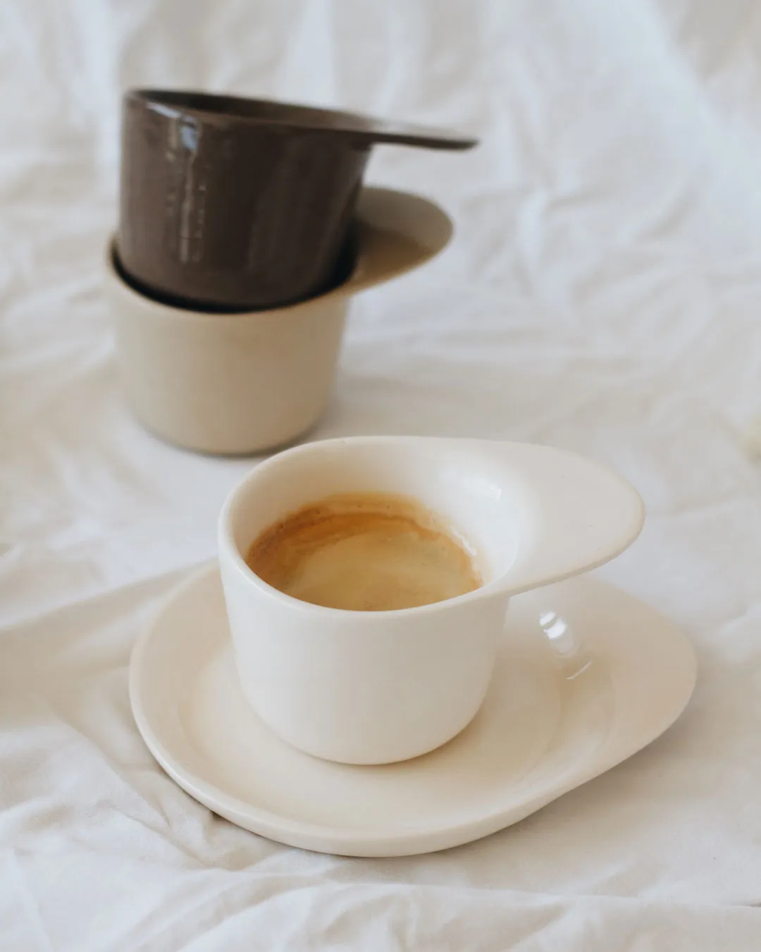 Ameno Espresso Cup with Plate – Set of 6
