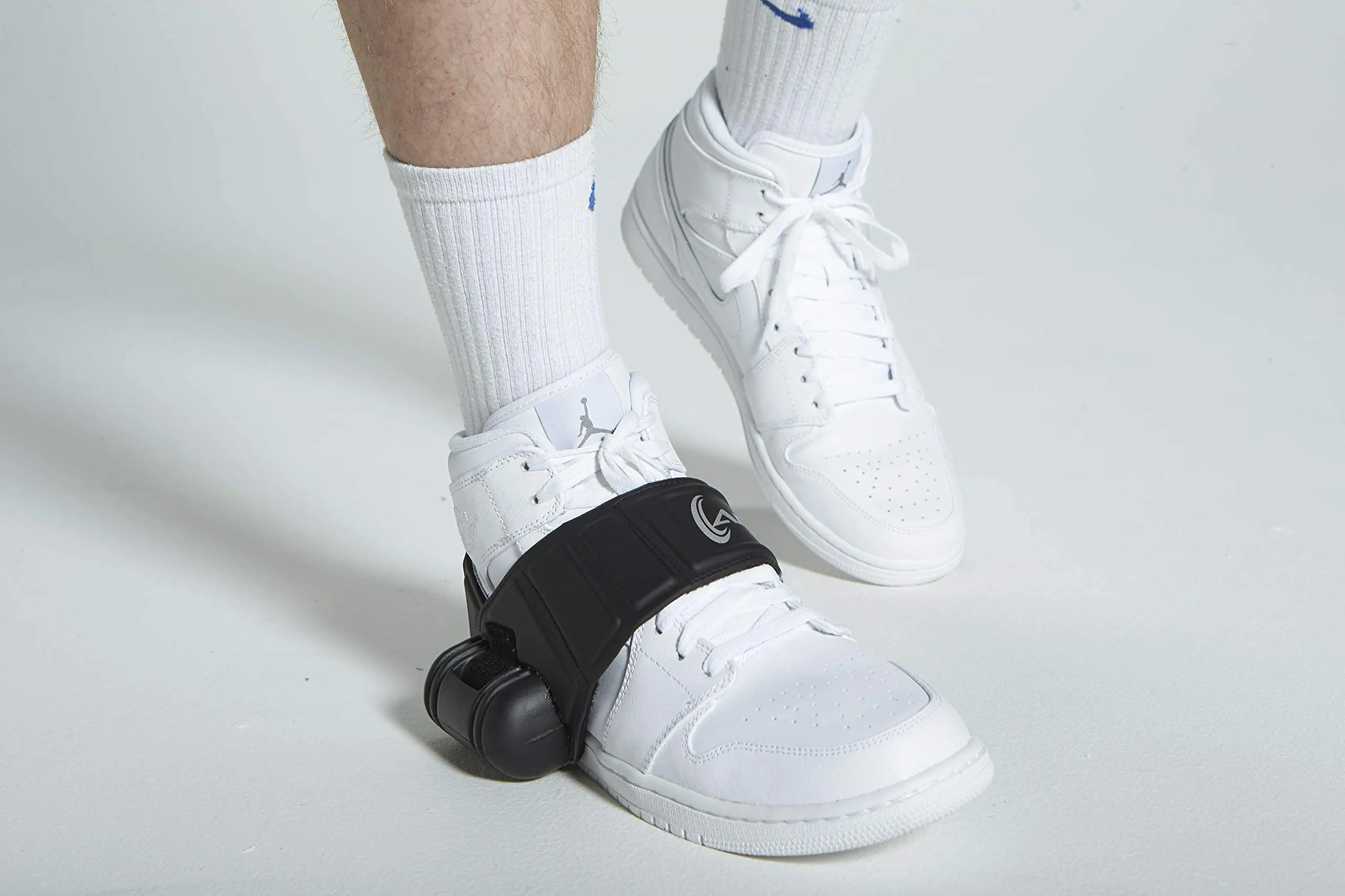 Armor1 Ankle Roll Guard (Left Foot) Ankle Support; Patented and Tested Alternative to an Ankle Brace for Ankle Roll Prevention, Ankle Support, Sprain Support; Good for Walking, Sports, Stroke