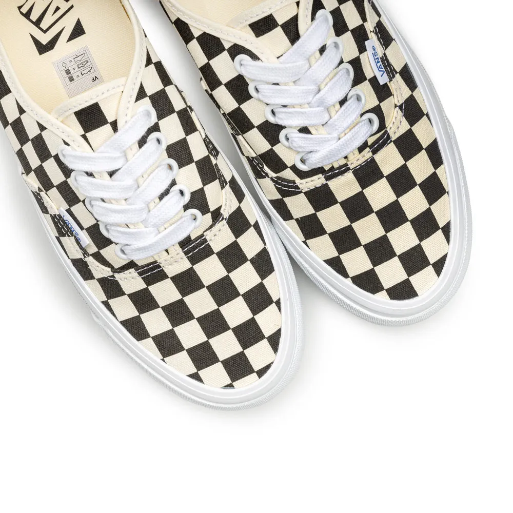 Authentic Reissue 44 | Black White