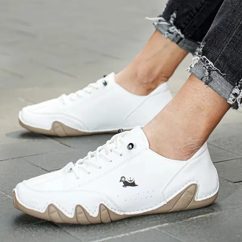 Bodin | Men's Everyday Shoes with Structured Sole and Lace-Up Design