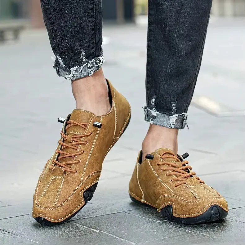 Bodin | Men's Everyday Shoes with Structured Sole and Lace-Up Design