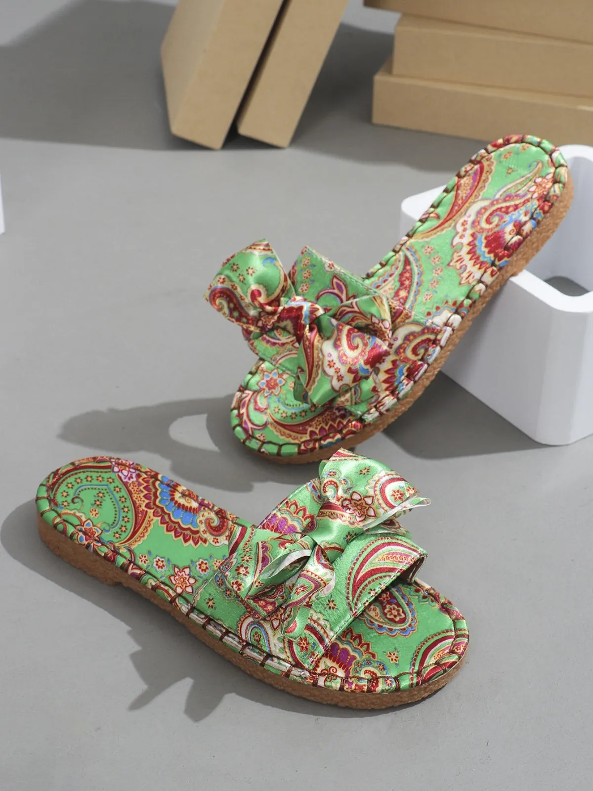 Bow Printed Open Toe Flat Sandals