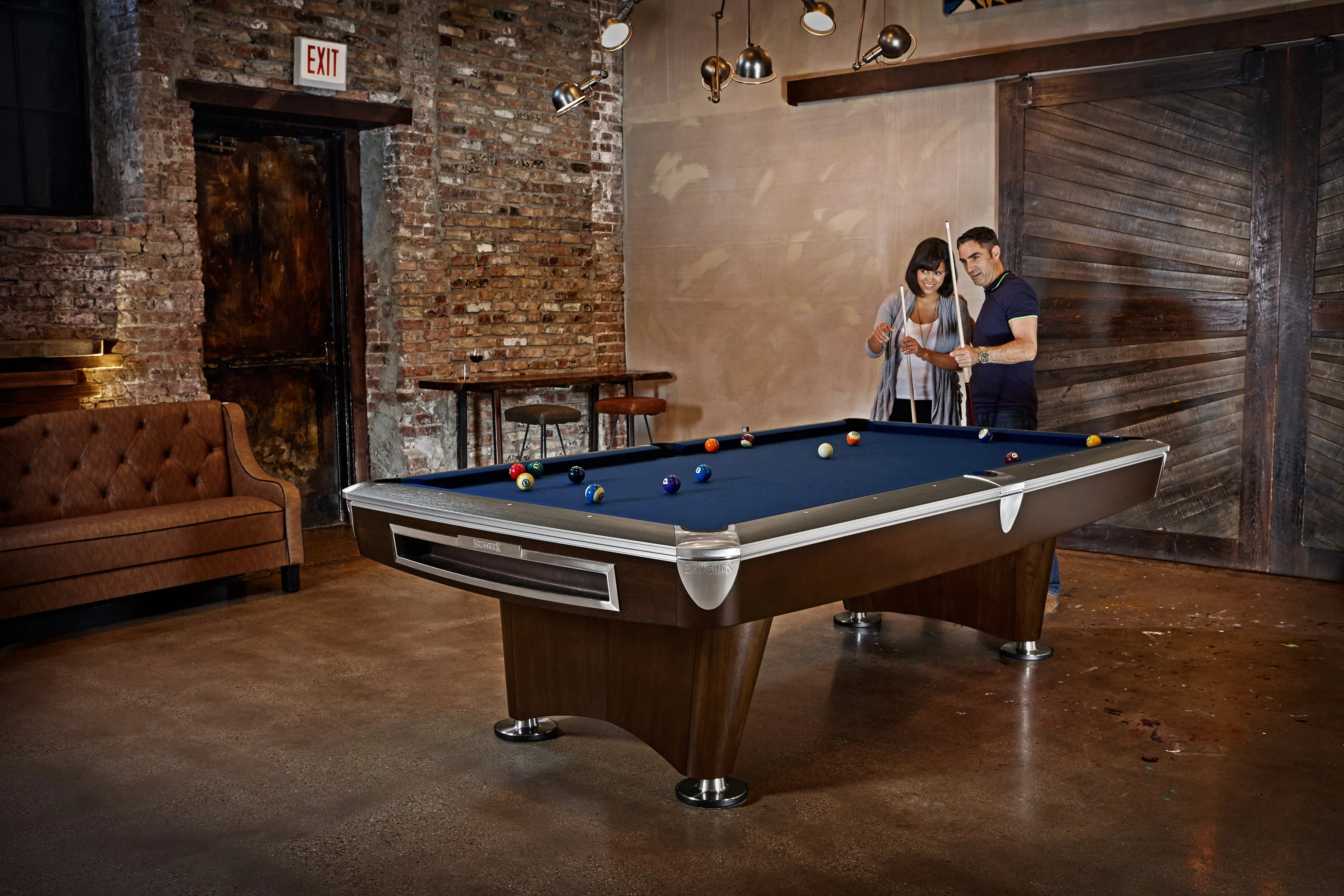 Brunswick Billiards Gold Crown VI 8' Slate Pool Table in Skyline Walnut/Espresso w/ Pockets