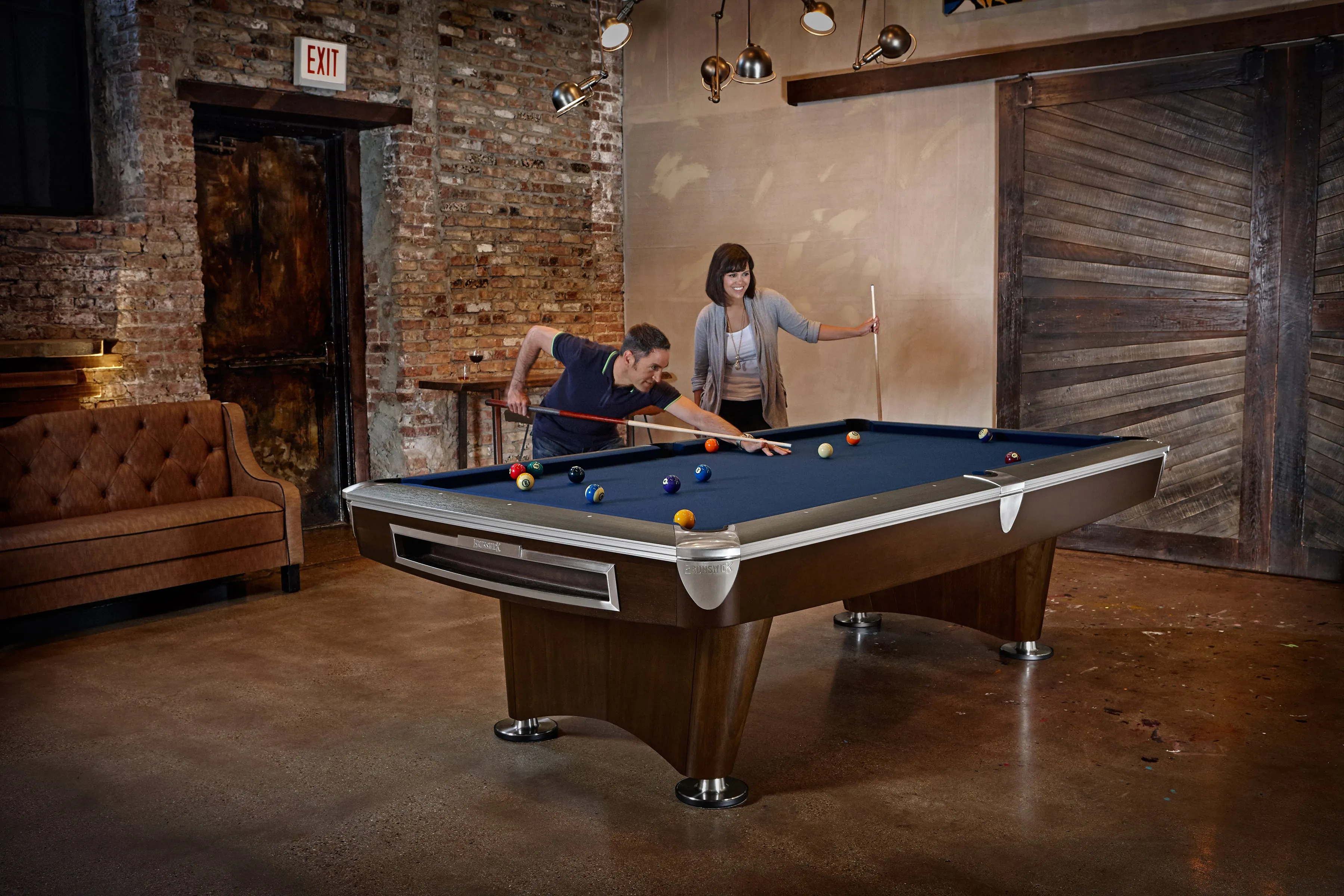 Brunswick Billiards Gold Crown VI 8' Slate Pool Table in Skyline Walnut/Espresso w/ Pockets