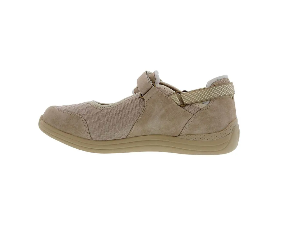 Drew Buttercup Women Casual Shoe In Sand Combo