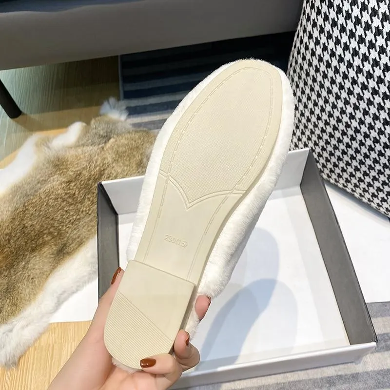 Fluffy women's fashion designer flat slippers for outdoor wear warm Oversized Mueller shoes Fluffy Flat Mules Warm