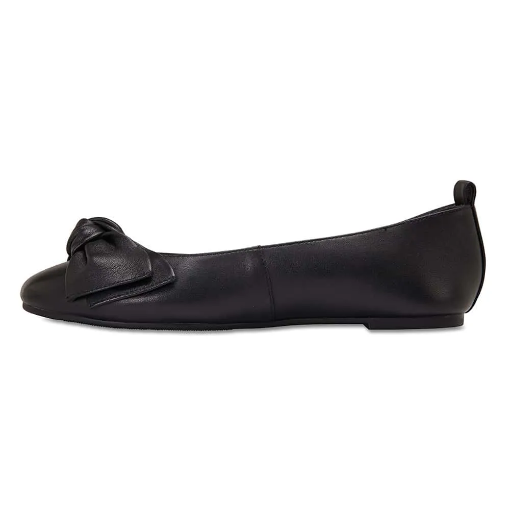 Gabby Flat in Black Leather