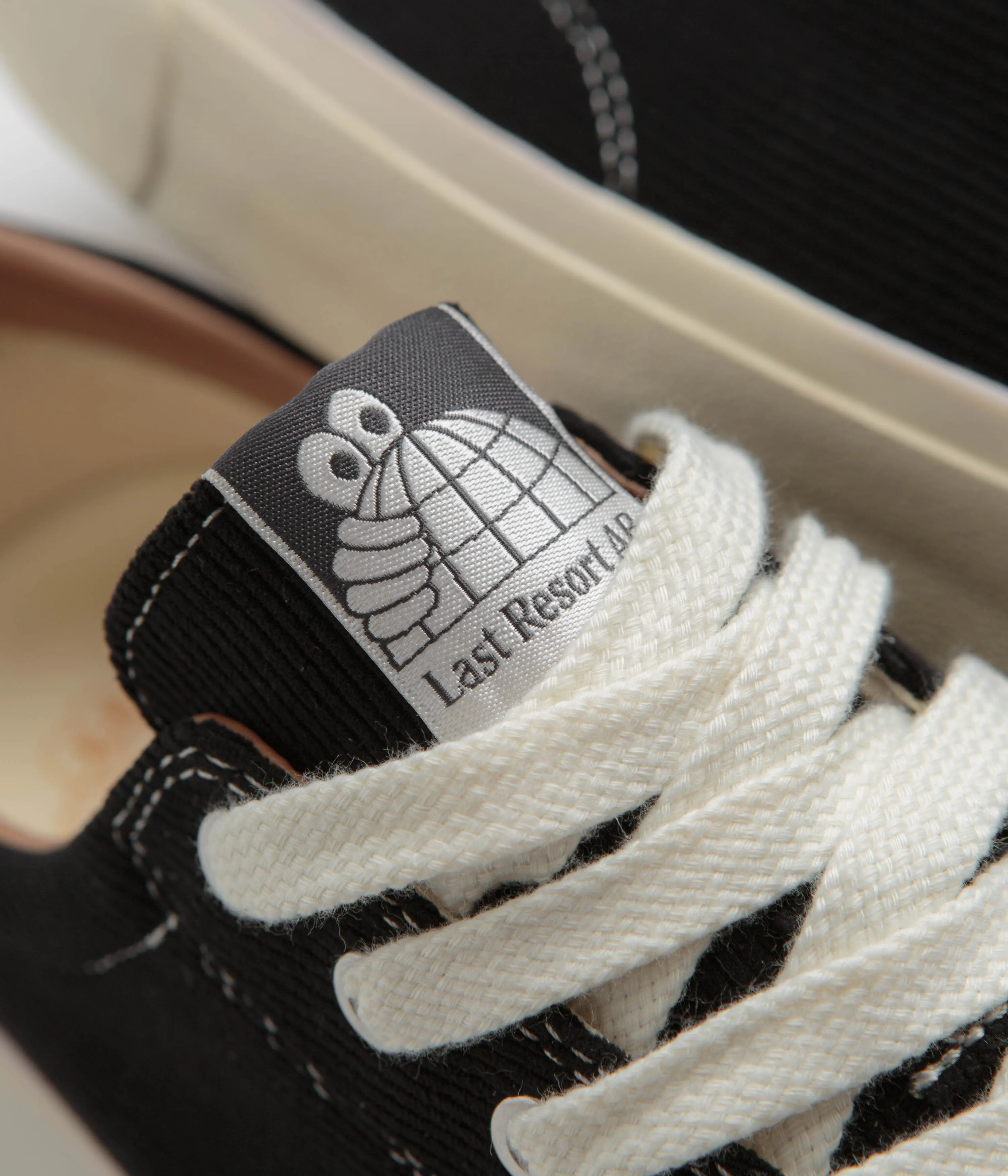 Last Resort AB VM003 Cord Shoes - Black / White