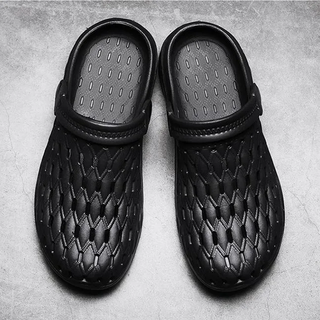 Men's hollow breathable closed toe beach sandals