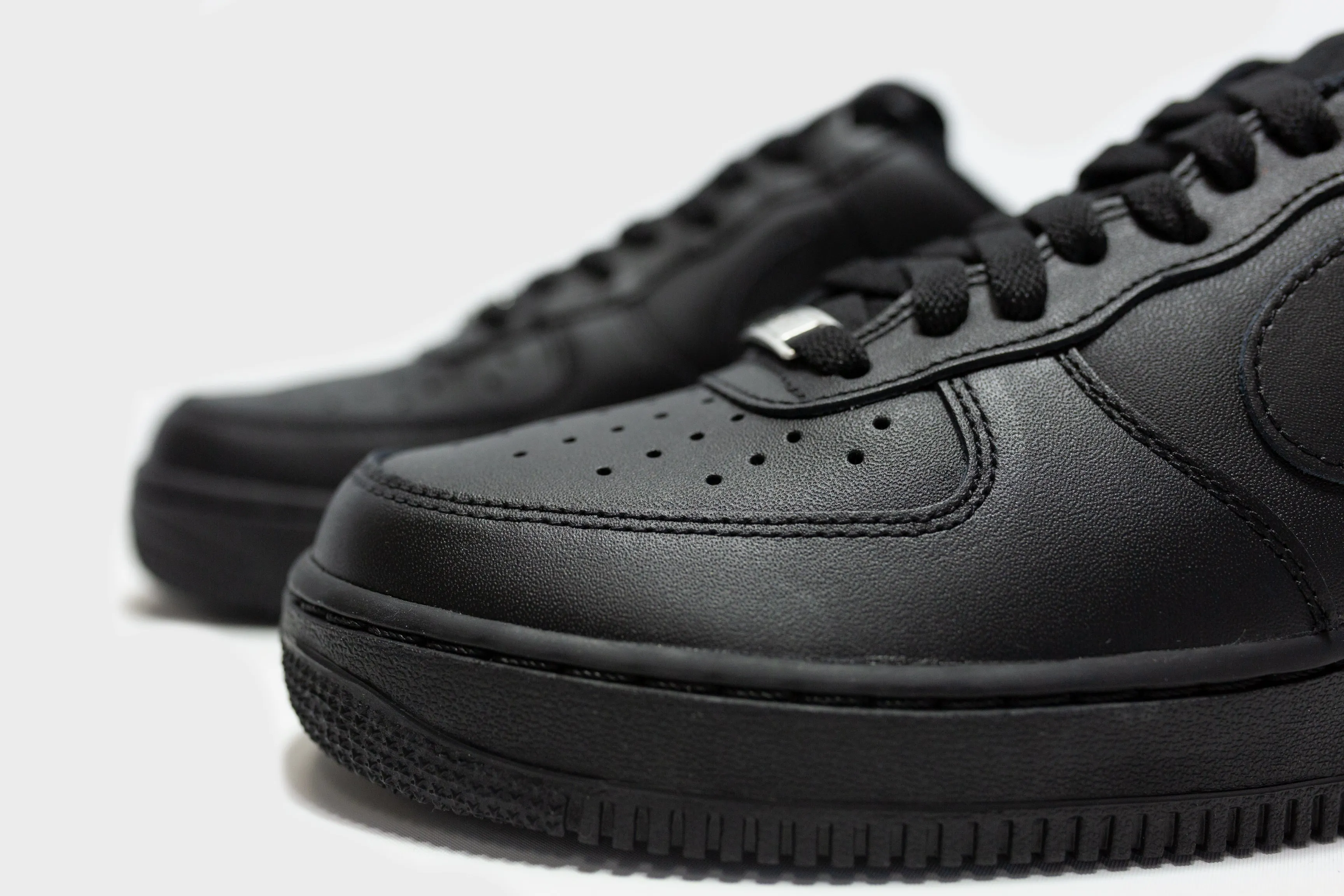 Nike Air Force 1 ‘07 (Black/Black)