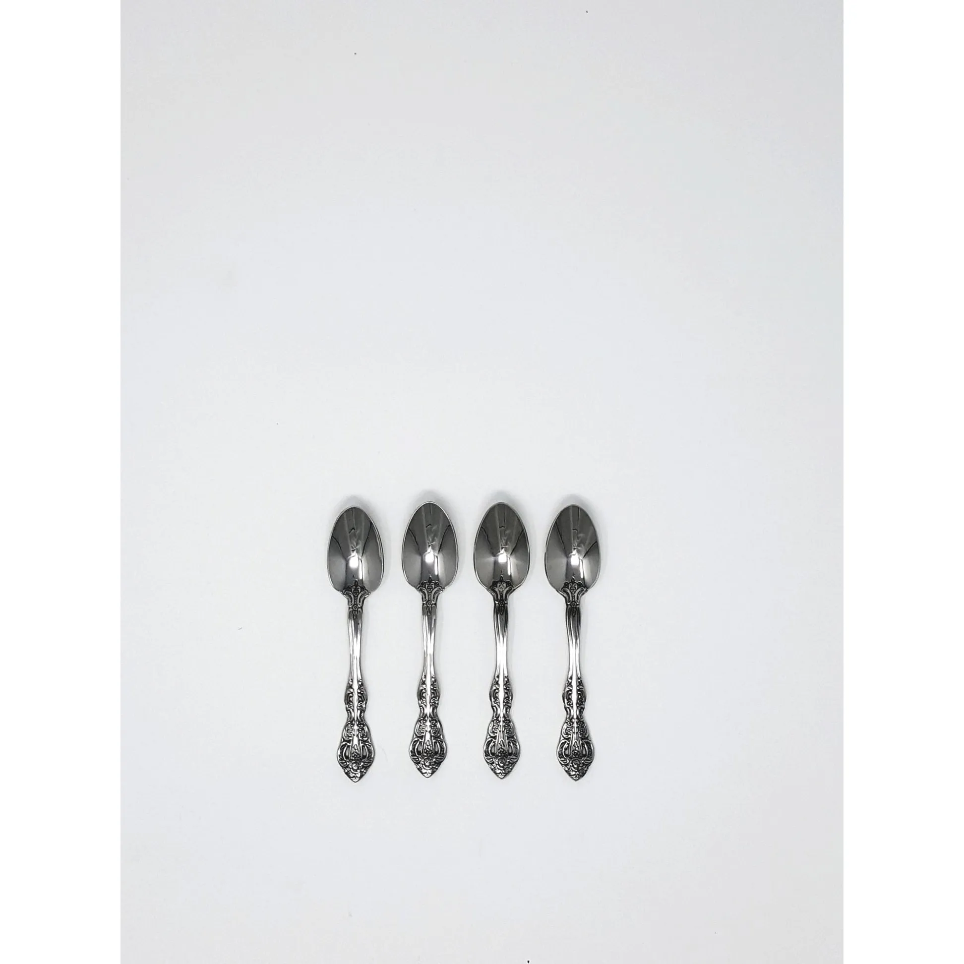 Oneida Michelangelo Set of 4 Demitasse Spoons Quality 18/10 Stainless 4 1/4"