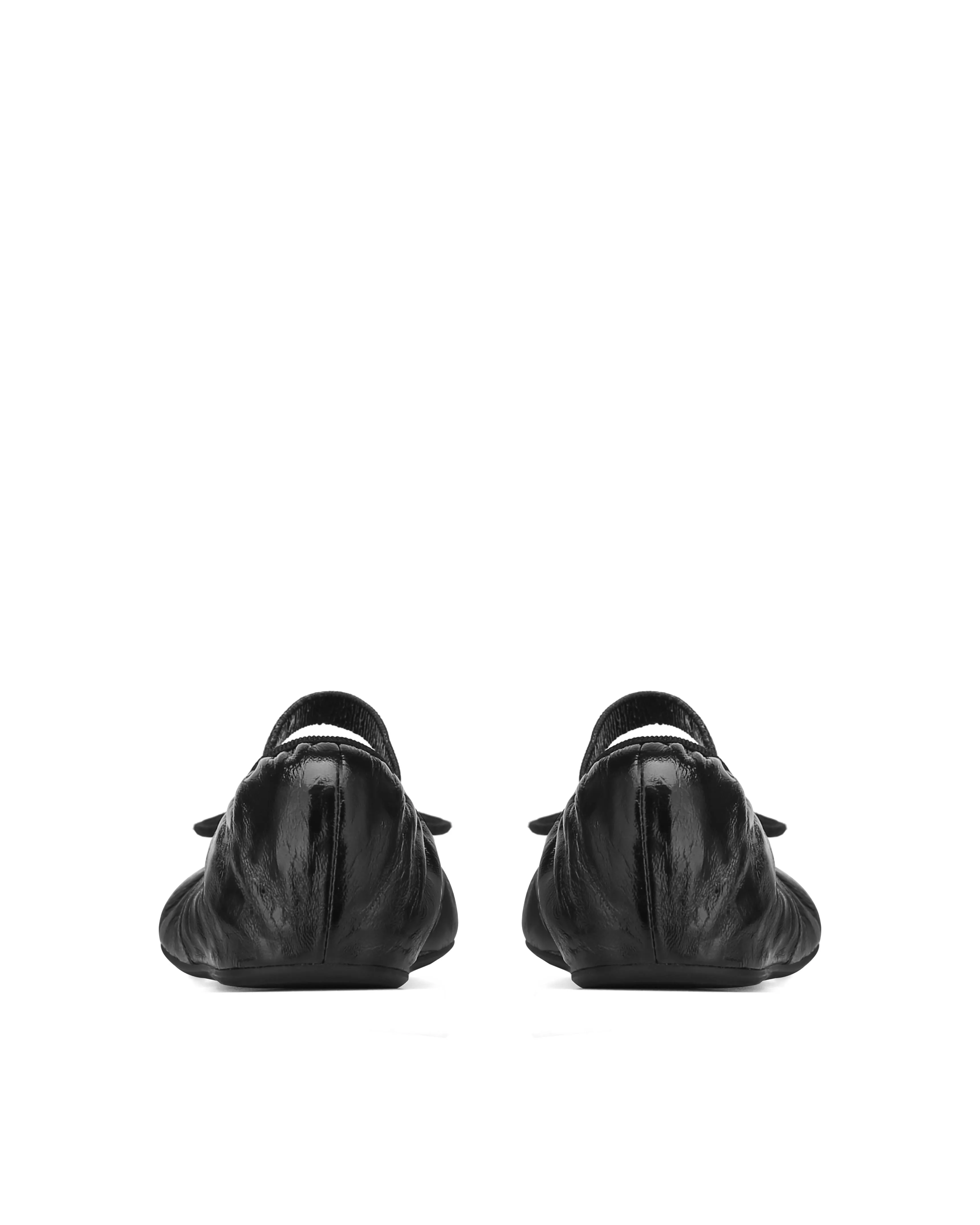 Pia Crinkle Sheep Leather Black