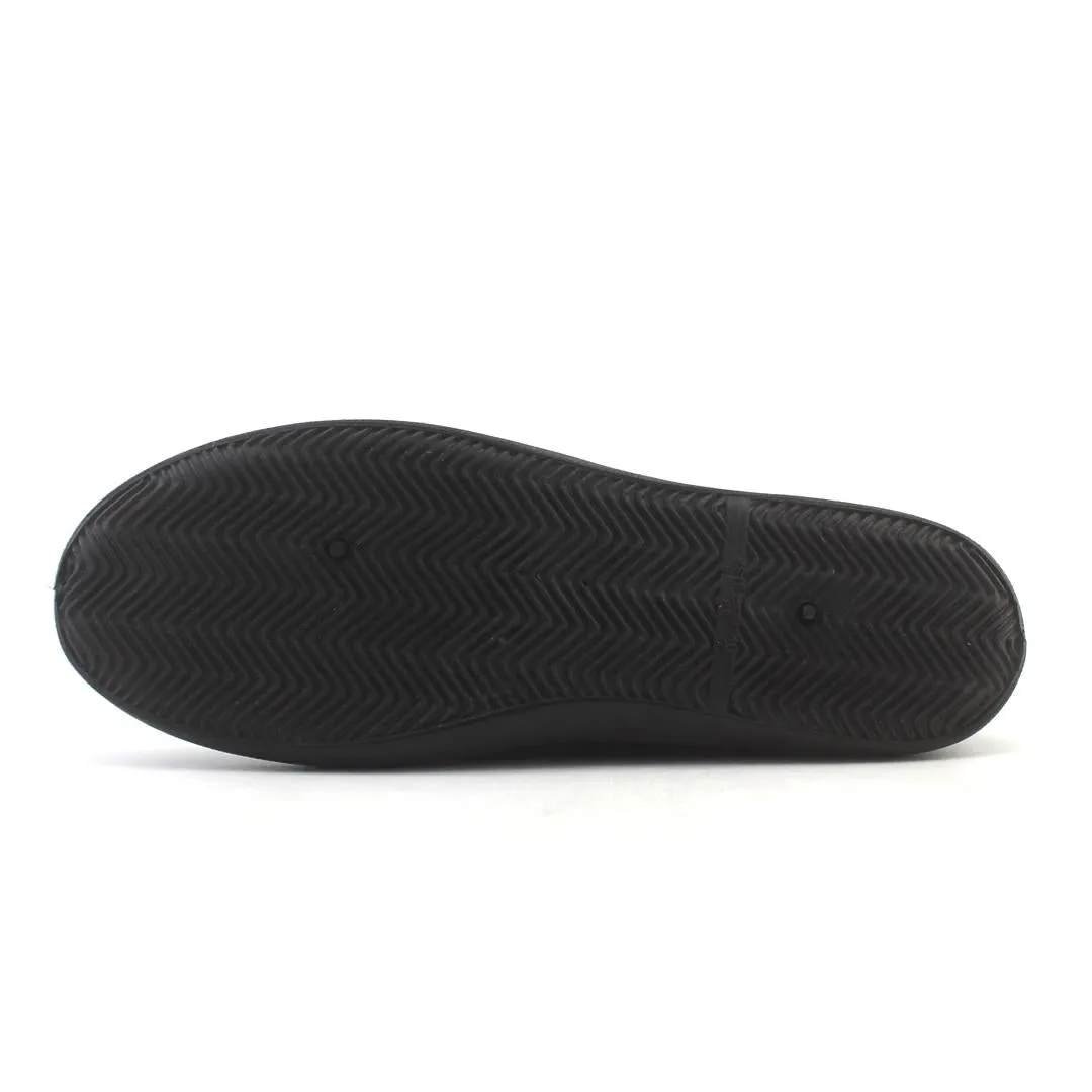 PRIMARK BLACK CANVAS