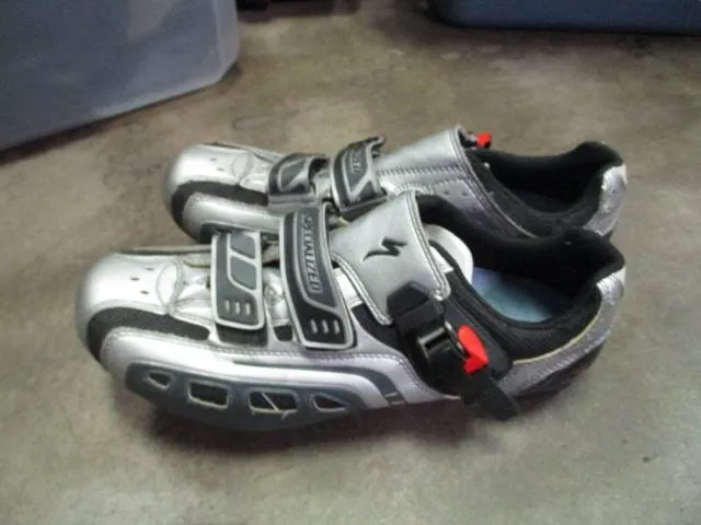 Used Specialized Cycling Shoes Size 10.5